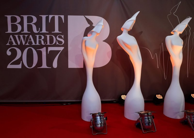 Brit Awards 2017: David Bowie, nostalgija i raznolikost