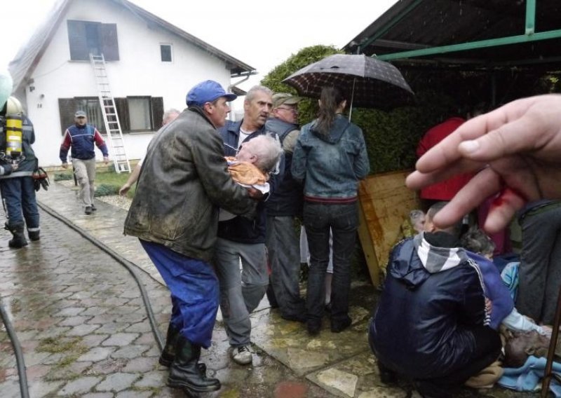 Tri godine zatvora za smrt petero nepokretnih staraca