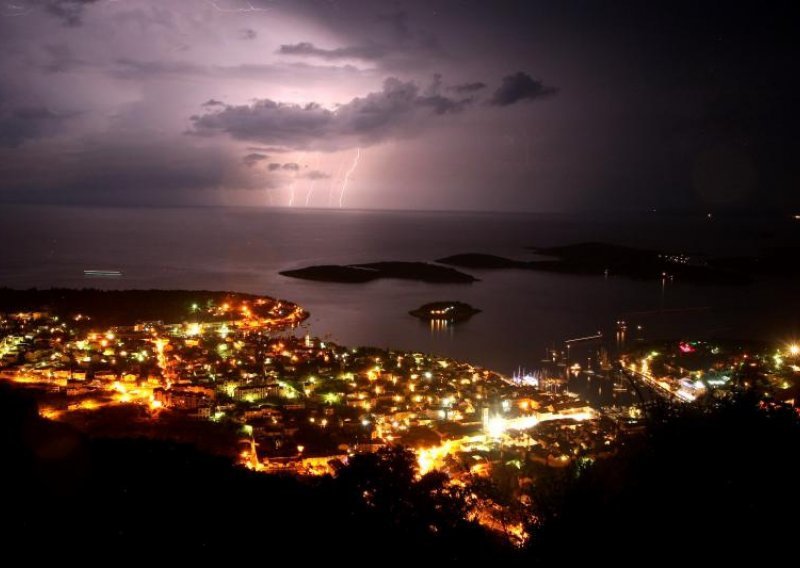 Liječnici ne žele raditi na Hvaru, čak sedam ih odbilo posao