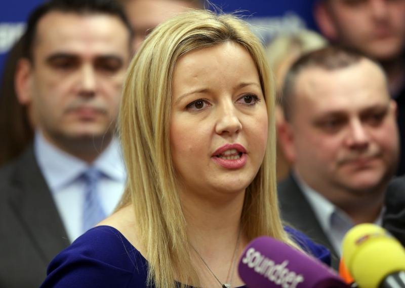 HDZ's Zagreb mayoral candidate presents herself at news conference