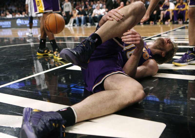Panika u Lakersima: Gasolu se 'raspalo' stopalo!