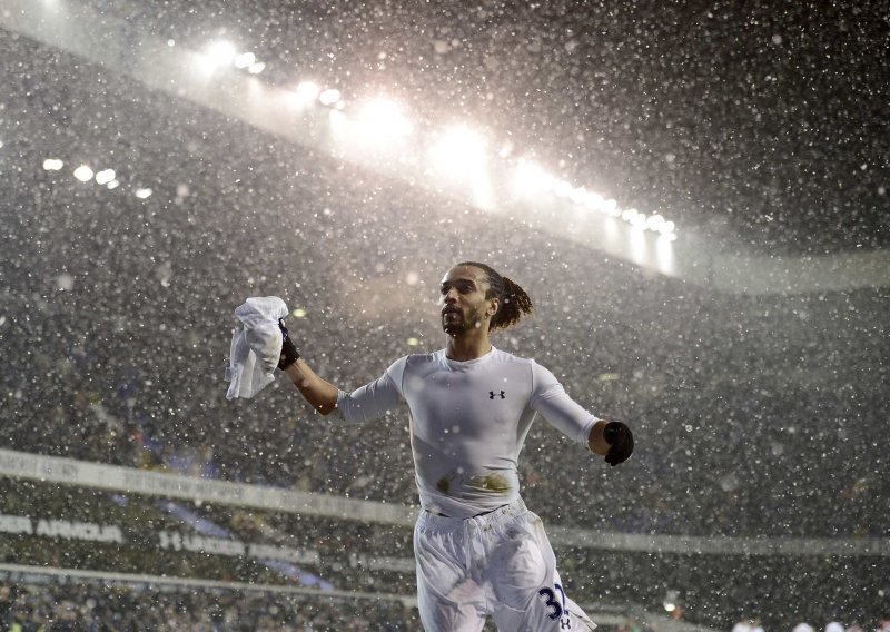 Tottenham u sučevoj nadoknadi otkinuo bodove Unitedu