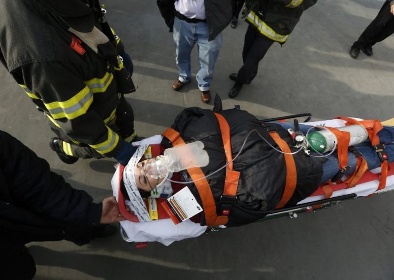 New York: Gotovo 60 ozlijeđenih u nesreći trajekta