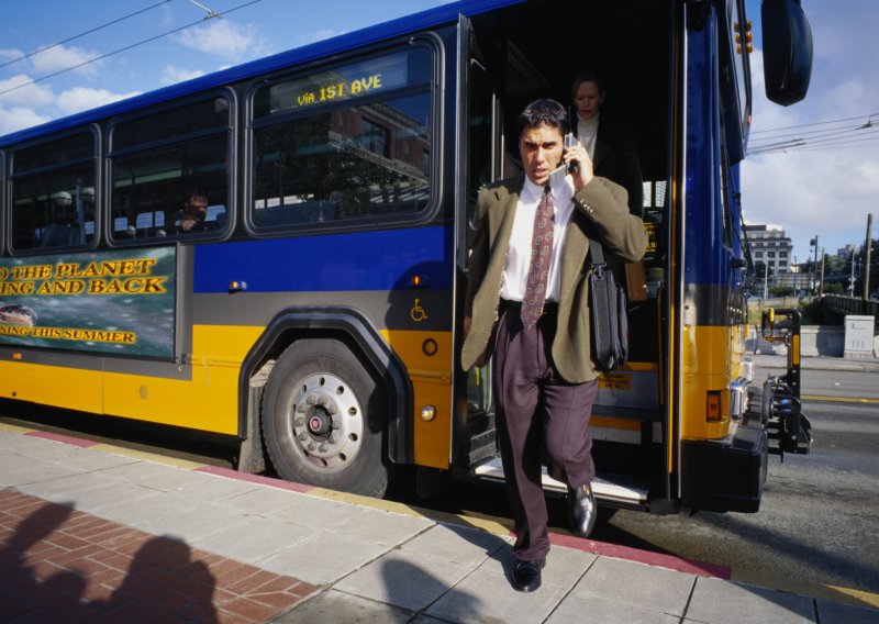 Amerikaci u buseve uvode uređaje za prisluškivanje
