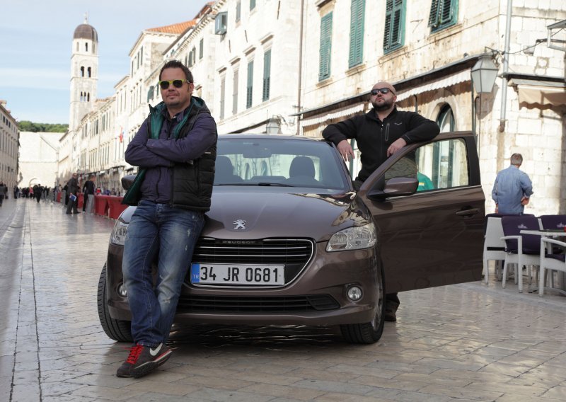 Robert Knjaz provozao novi Peugeot 301 po Hrvatskoj