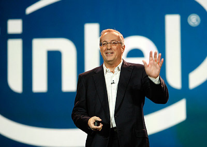 Šef Intela iznenada umirovljen
