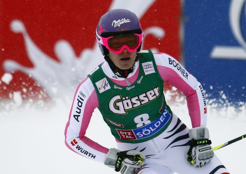 Hölf-Riesch prva, Novoselić slaba