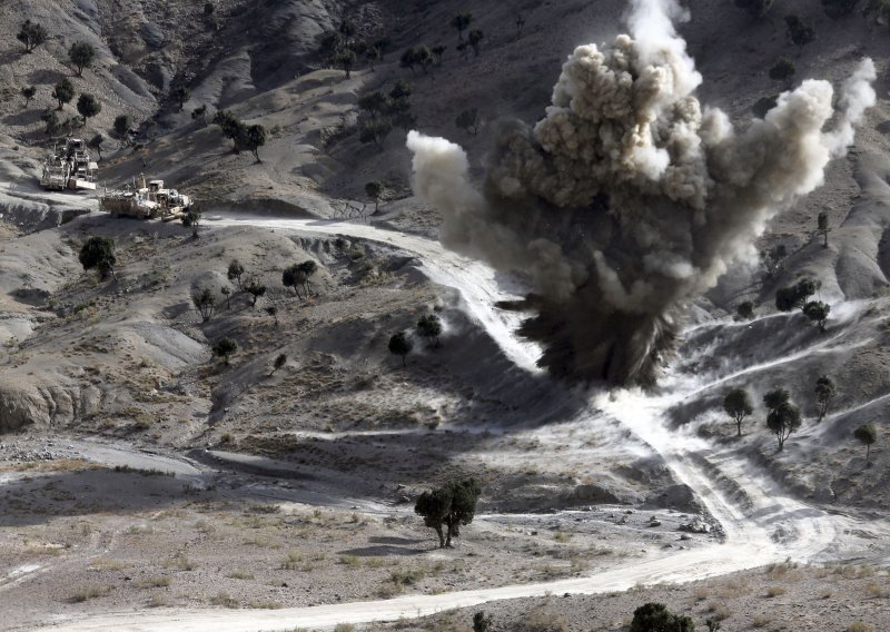 Bombe ubile najmanje 18 ljudi u Afganistanu
