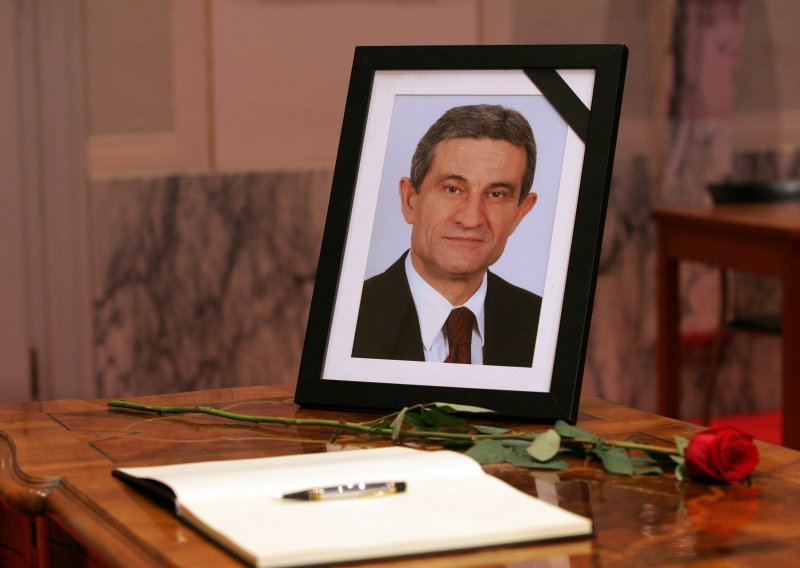 Croatian Parliament Speaker posthumously decorated