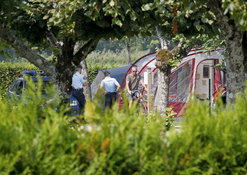 Pobijena obitelj britanskih turista, preživjele dvije djevojčice