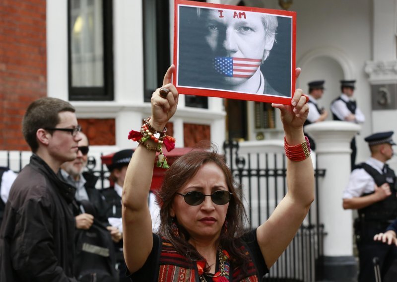 Ekvador odobrio azil Julianu Assangeu!