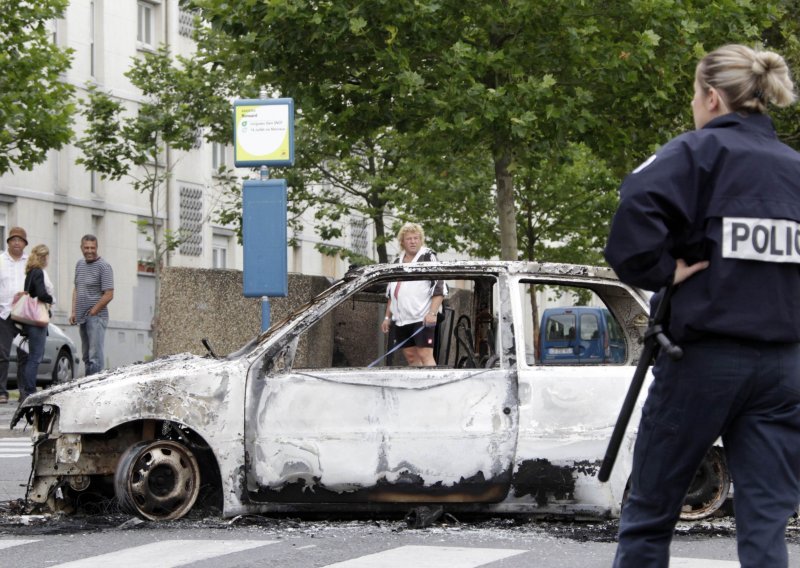 Petorica uhićenih nakon nereda u Francuskoj