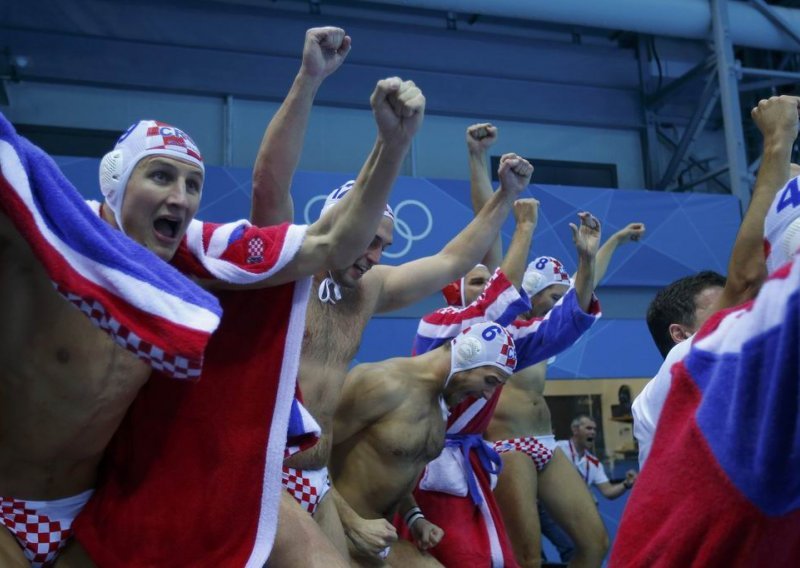 Croatia wins gold in men's water polo tournament