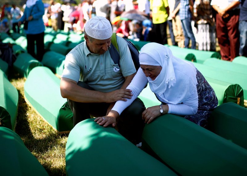 Tko se sve poklonio žrtvama Srebrenice?