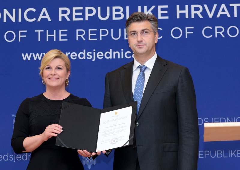 Plenković predsjednici uručio 91 potpis, a ona njemu mandat