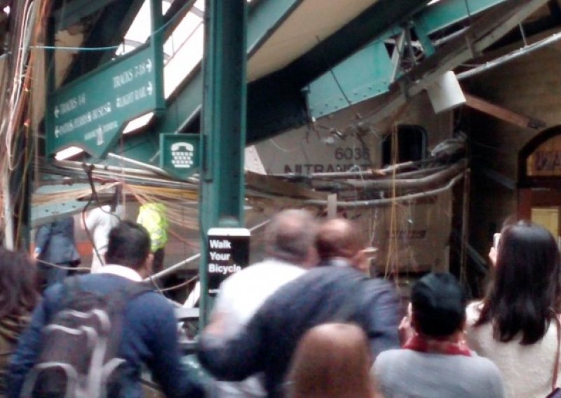 Vlak izletio iz tračnica u New Jerseyju, stotinu ozlijeđenih