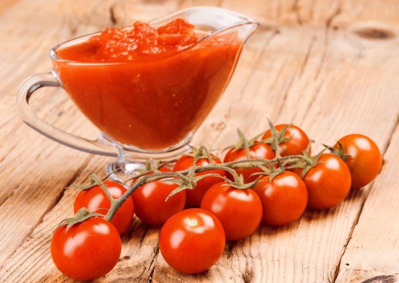 Ukusni i brzi recepti s rajčicom idealni za tople ljetne dane
