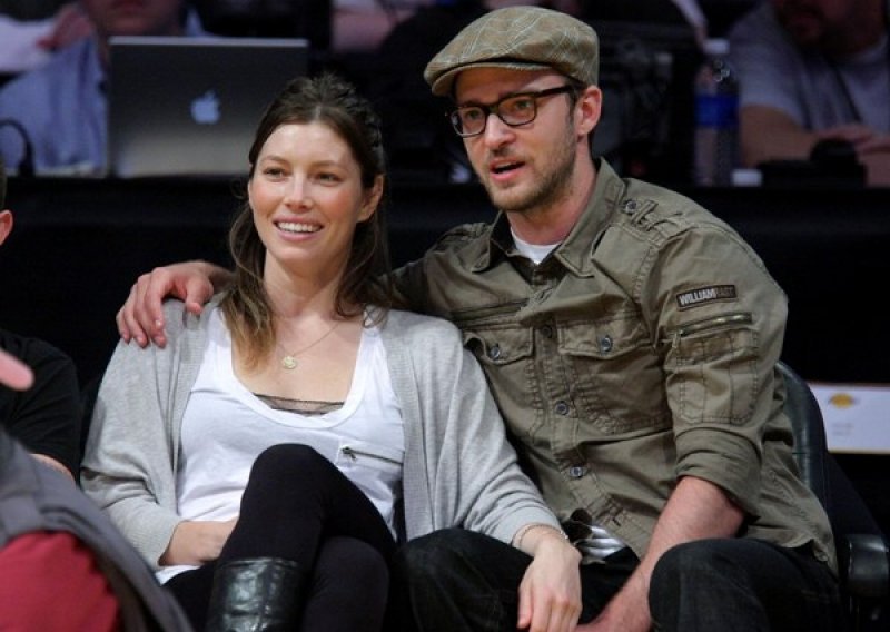 Justin Timberlake mazio Jessicu Biel u kinu