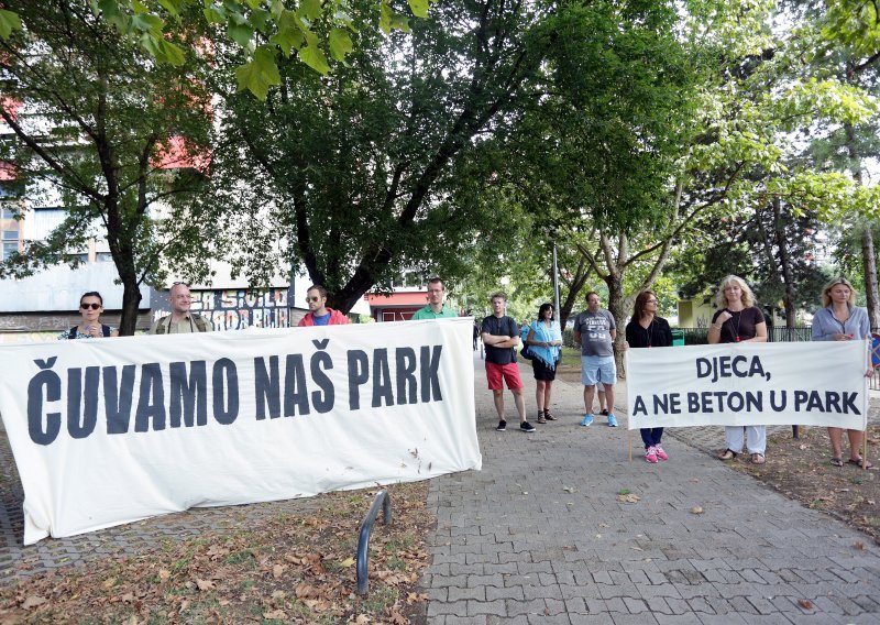 Građani Trnjanske Savice čuvaju park 24 sata dnevno
