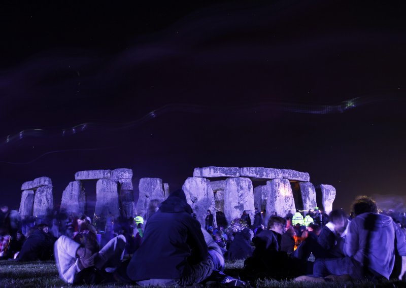 Proslavljen ljetni solsticij u Stonehengeu