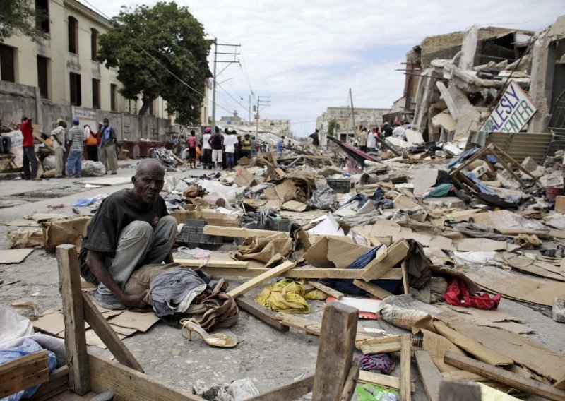 Kaos i anarhija na ulicama Haitija