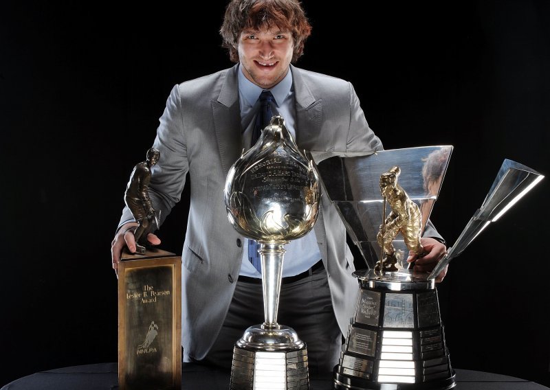Rus Ovečkin i ove godine najbolji NHL igrač
