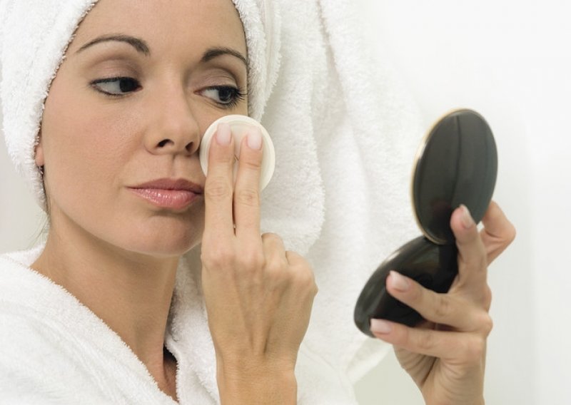 Šminkanje sprečava mogućnost ozljede