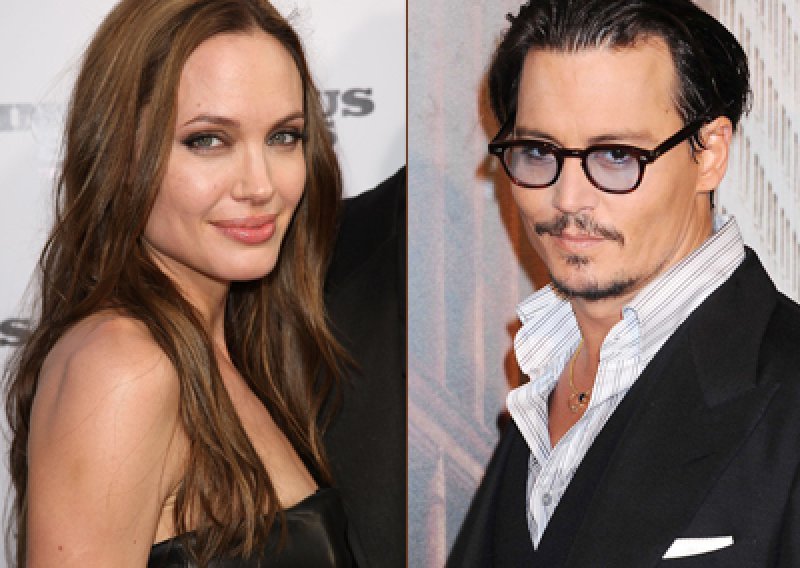 Depp bježi iz filma zbog seksi scena s Angelinom