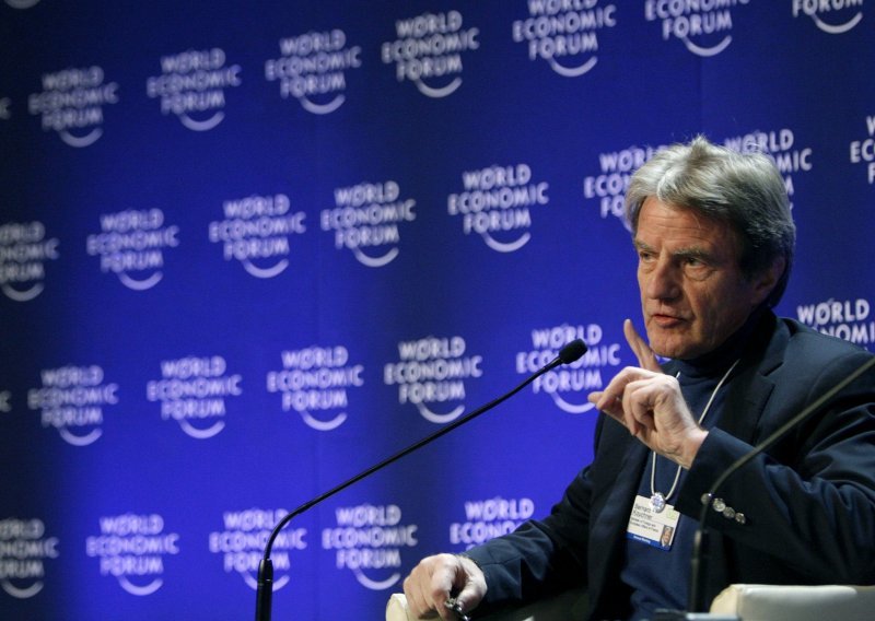 'Svijet po K.', knjiga kritika na račun Bernarda Kouchnera