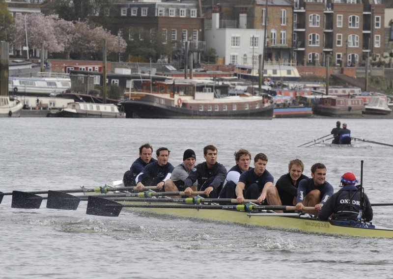 Veslači Oxforda pobijedili Cambridge