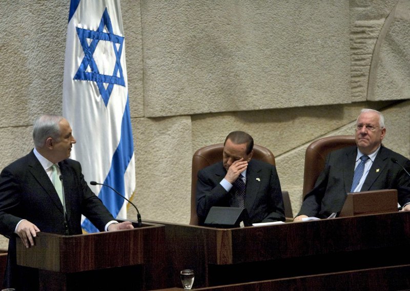 Netanyahu rasplakao Berlusconija