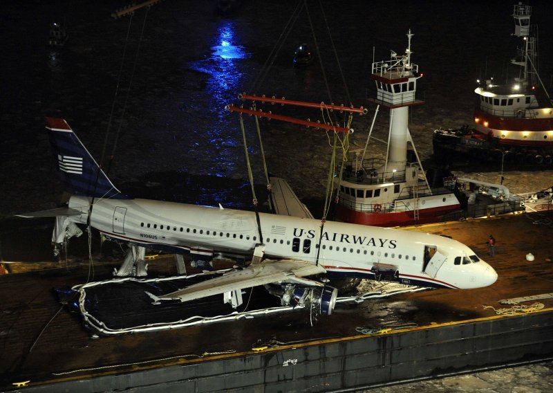 Olupina Airbusa izvučena iz Hudsona