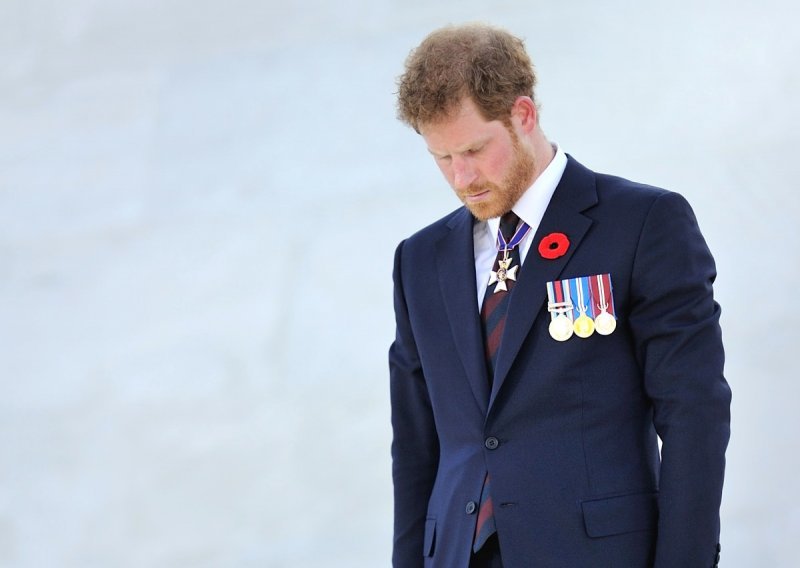 Princ Harry: 'Nakon majčine smrti bio sam na rubu, pomogao mi je psihijatar'