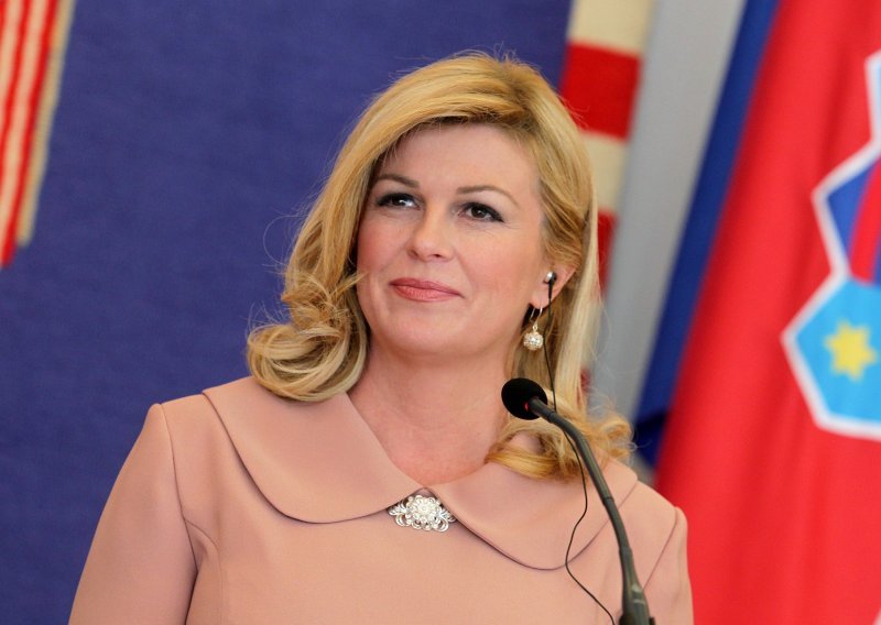 Predsjednica Kolinda Grabar-Kitarović doputovala na predsjednički summit u Sloveniji