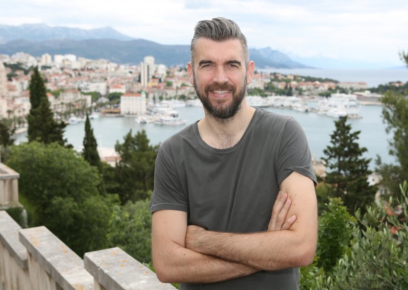 Stipe Pletikosa ponosno pokazao sina Manuela
