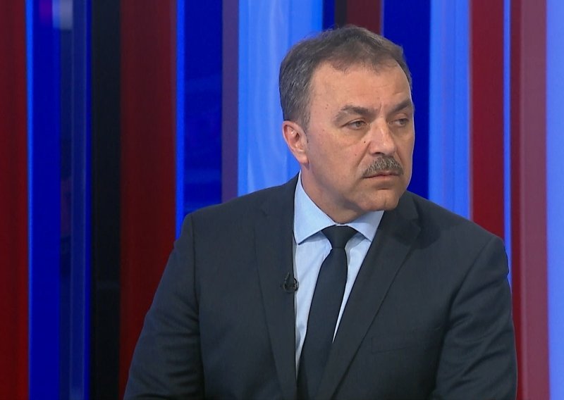 Orepić otkrio kako bi on riješio problem s gužvama na granicama