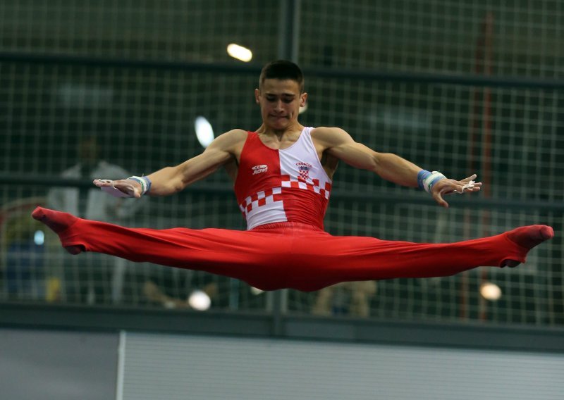 Imao je medalju u rukama, a onda pao, ozlijedio se i ostao bez odličja...