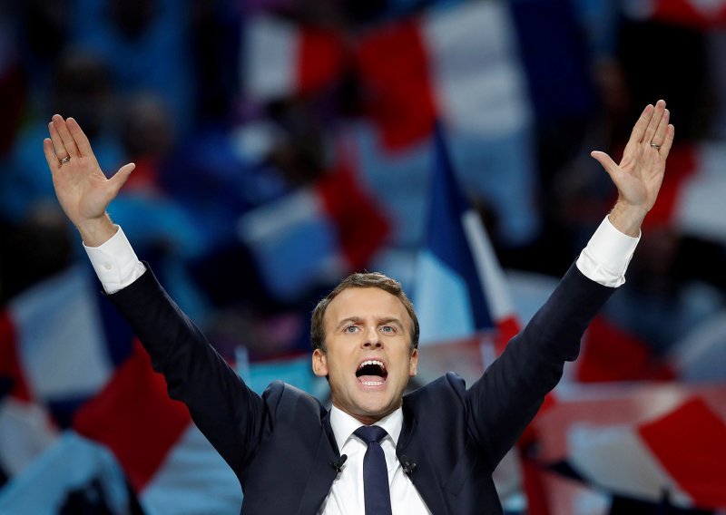 Macron favorit protiv Le Pen u drugom krugu