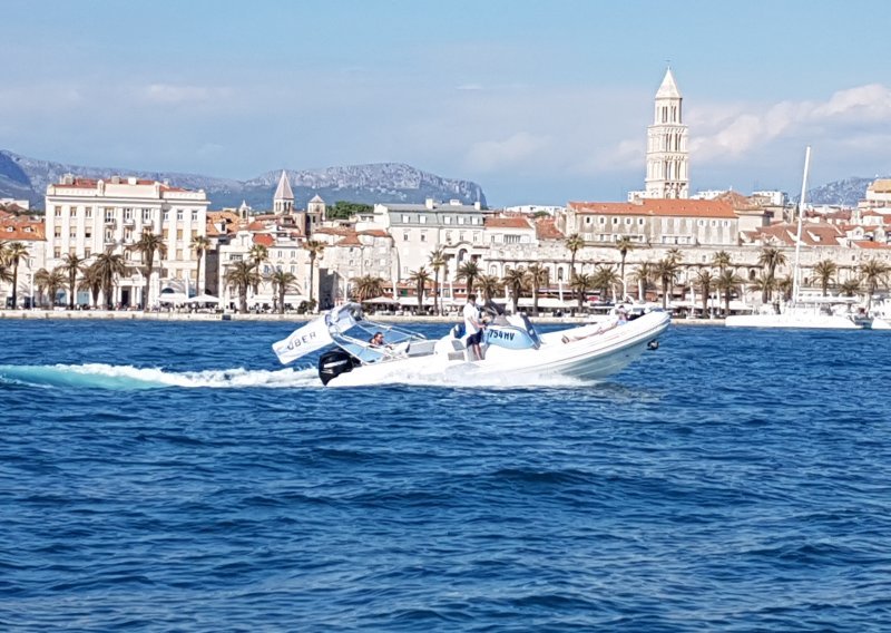 Ovog ljeta na hrvatskoj obali kreće UberBOAT