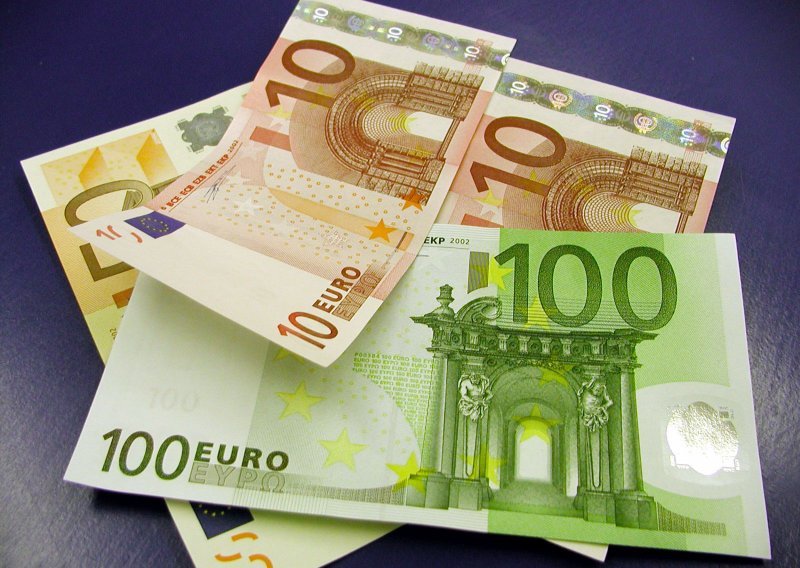 Gospodarski pokazatelji poduprli euro
