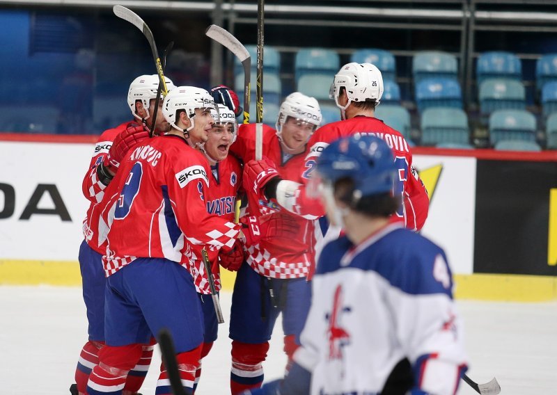 Hrvatski hokejaši sjajnom golijadom stigli do prve pobjede na SP-u