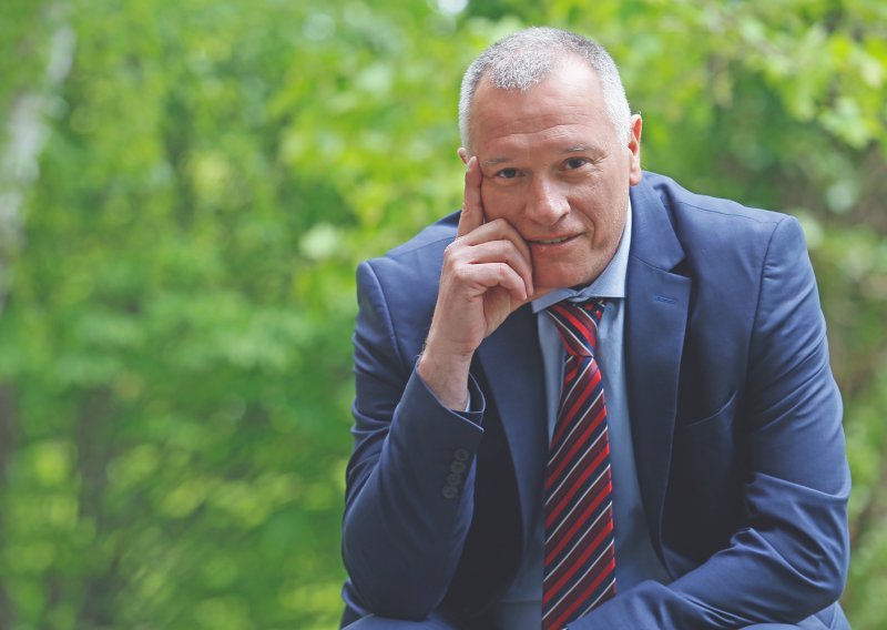 Obersnelov suparnik Burić najavio osnivanje nove političke stranke