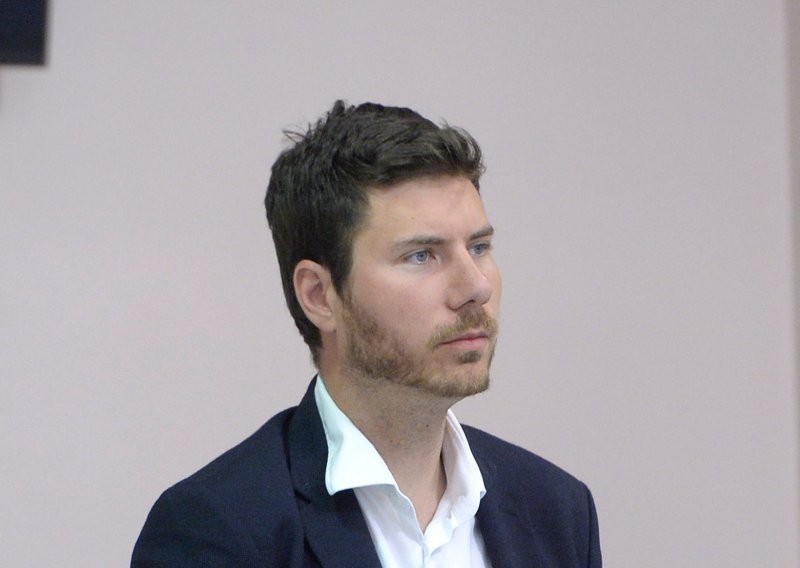 Pernar koaliciju HDZ-HNS nazvao 'sablazan', predložio Kajtazija za ministra demografije