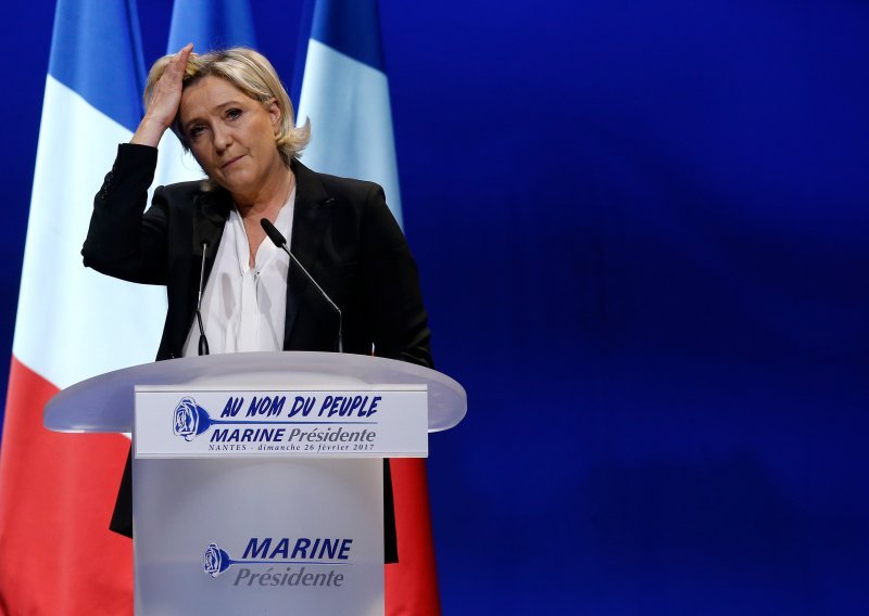 Le Pen poput Trumpa bijesna na medije: Favorizirate Macrona!