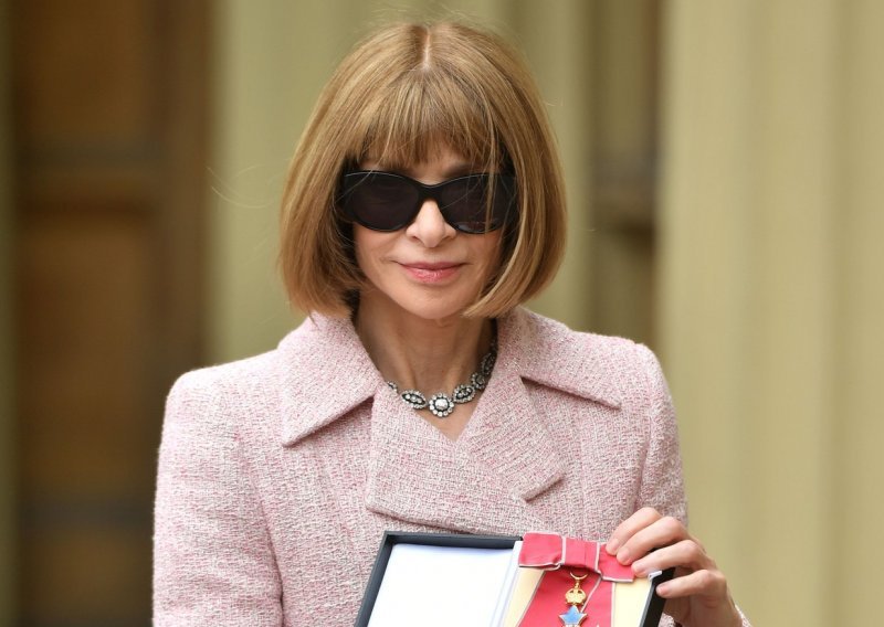 Engleska kraljica dodijelila počasnu titulu urednici Voguea