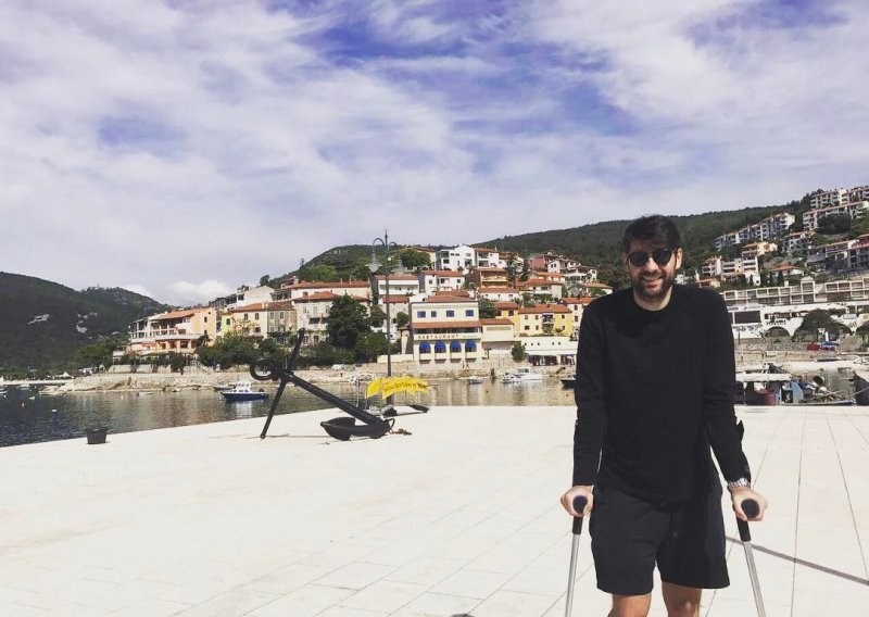 Evo gdje se Ćorluka oporavlja nakon operacije