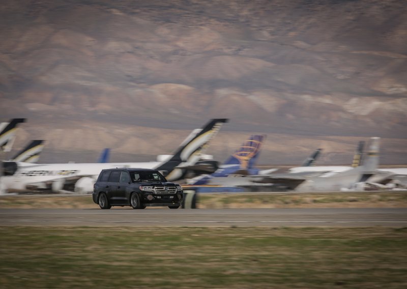 Ovo je najbrži terenac na svijetu, pogledajte kako s 2000 KS ide do 370 km/h!