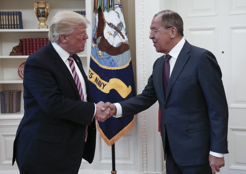Trump optužen da je Rusima otkrio povjerljive informacije
