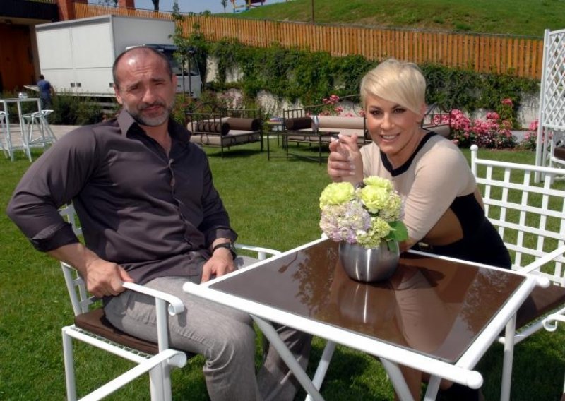 Indira Levak pala na koljena kad je vidjela što joj je suprug poklonio za rođendan