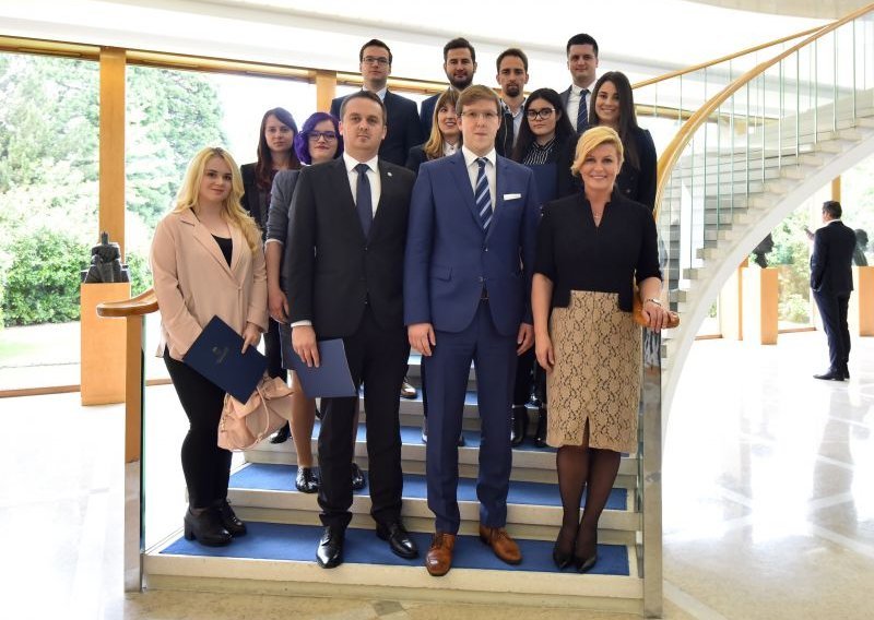 Tko su članovi Vijeća mladih Kolinde Grabar Kitarović? Ima iznenađenja